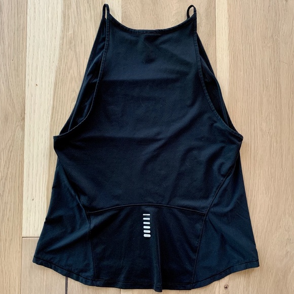 Under Armour Heat Gear Tank - Picture 2 of 5